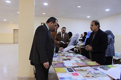 اقامة معرض كتاب