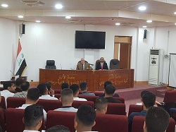 اللقاءالاول بين السيد العميد والطلبة
